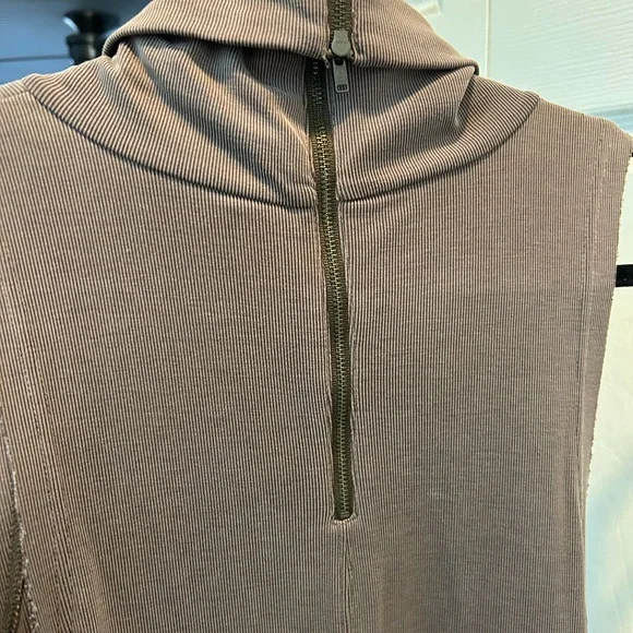 We The Free Taupe Ribbed Tunic Top - Picture 2 of 4